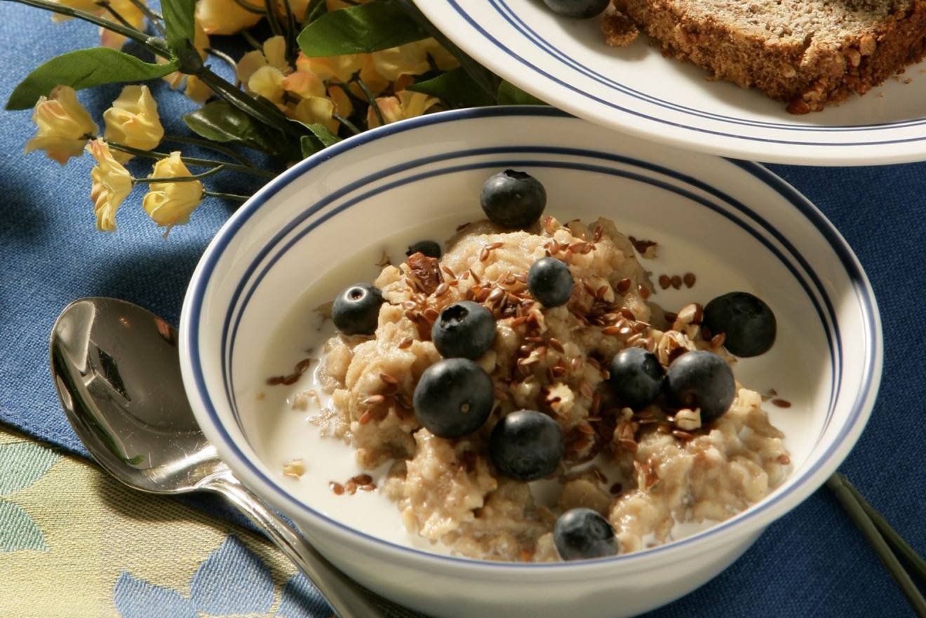 Maple Oatmeal with Quinoa Oats Everyday