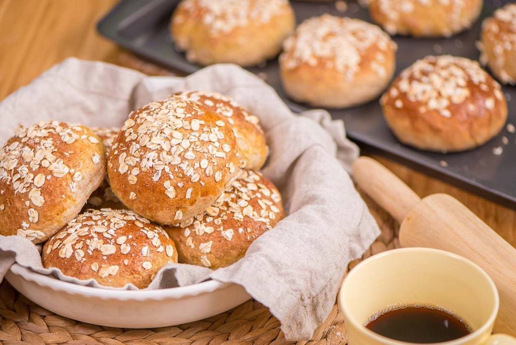 Honey Oat Buns