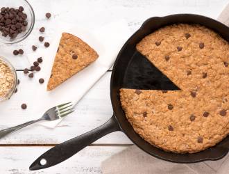 Oatmeal Chocolate Chip Skillet Cookie