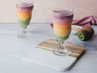 Oats And Fruits Rainbow Smoothie