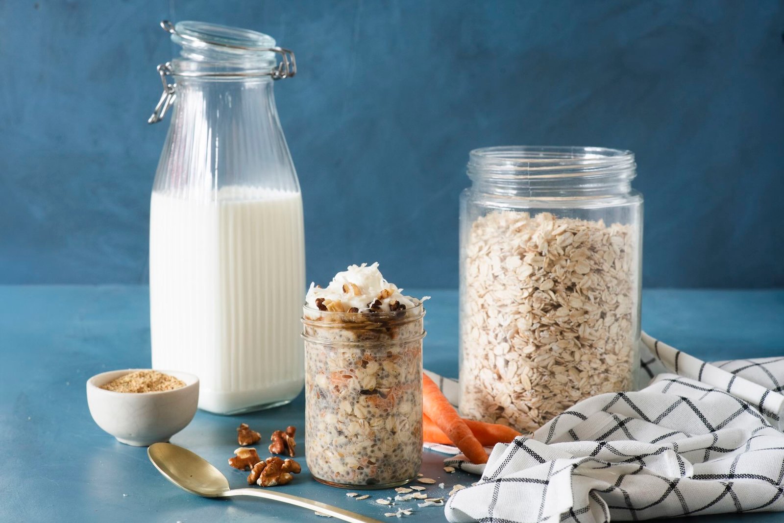 Fibre-Rich Carrot Cake Overnight Oats